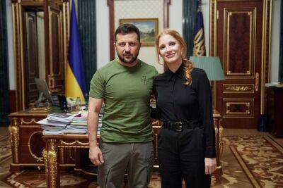 Актриса Джессіка Честейн зустрілася з Зеленським та відвідала Ірпінь - vchaspik.ua - Украина