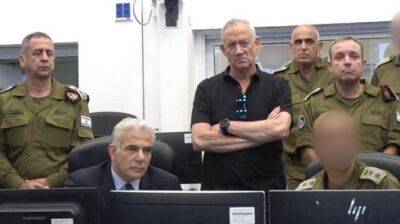 Яир Лапид - Ликуд требует запретить Лапиду фотографироваться с военнослужащими ЦАХАЛа - vesty.co.il - Израиль