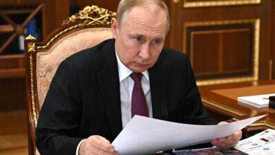 У Кремлі озвучили плани Путіна щодо візиту на Донбас - lenta.ua - Украина - Росія