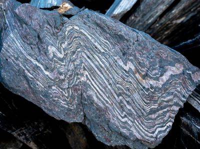 Ученые нашли древнейшие следы магнитного поля Земли - universemagazine.com - Гренландия