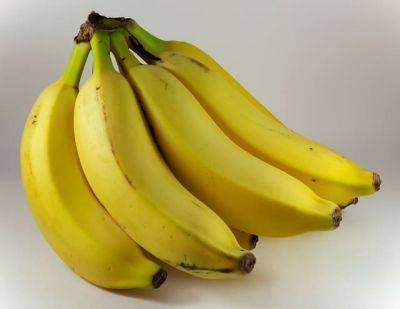 Какую пользу принесет банановая кожура, если положить ее под глаза, рассказали эксперты - cursorinfo.co.il